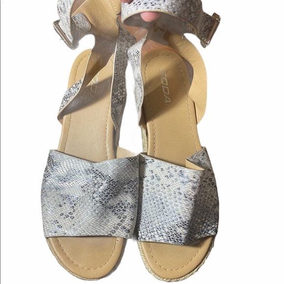 Soda snakeskin sandals - Picture 5 of 6